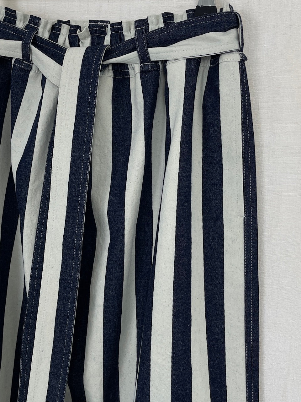 STRIPED SKIRT WITH BELT - SIZE S