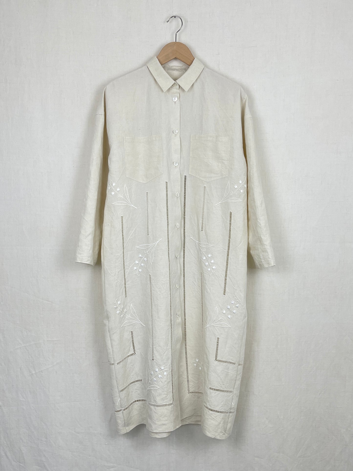 EMBROIDERED SHEET SHIRT DRESS - SIZE S