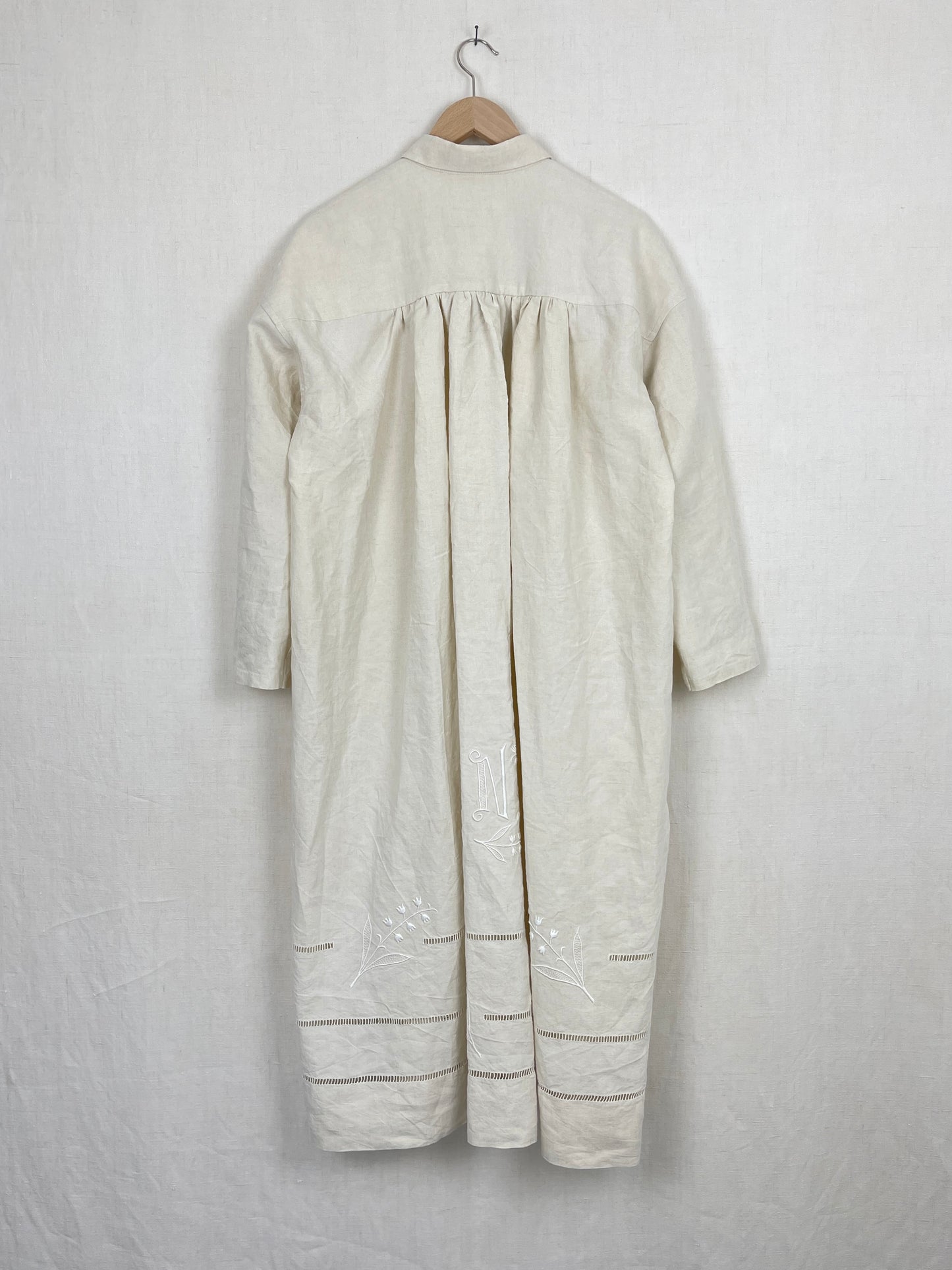EMBROIDERED SHEET SHIRT DRESS - SIZE S