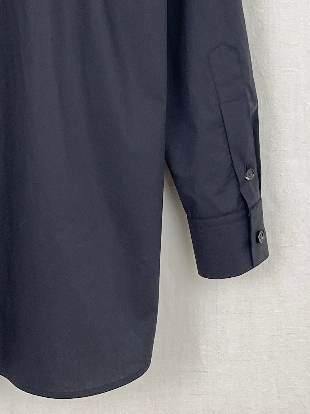 BLACK RUFFLED SHIRT - SIZE S/M