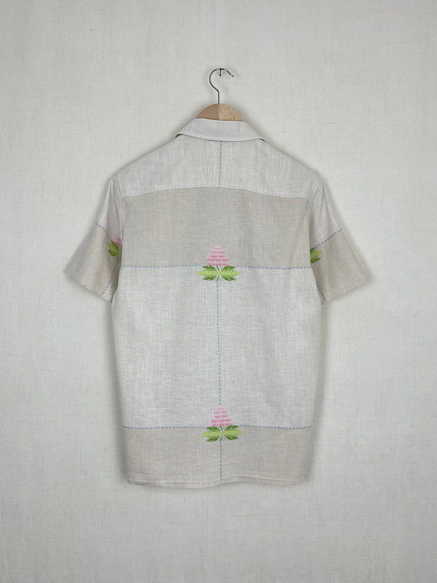 SAND COLOURED TABLECLOTH WITH FRUIT MOTIF SHIRT - SIZE 44