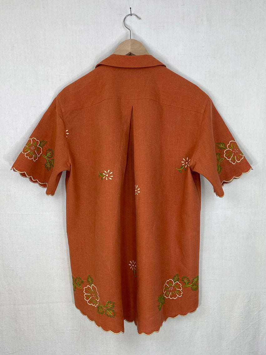 ROUND EMBROIDERED LINEN TABLECLOTH SHIRT - SIZE 48